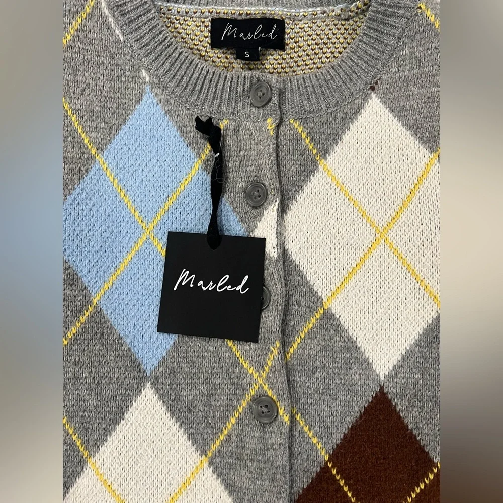 Marled Aggie Argyle Plaid Button-Up Boxy Fit Round Neck Cardigan Sweater_10